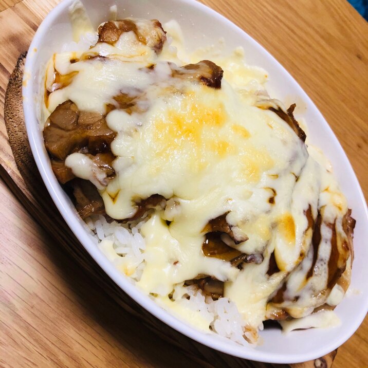 チーズ蒲焼鳥丼